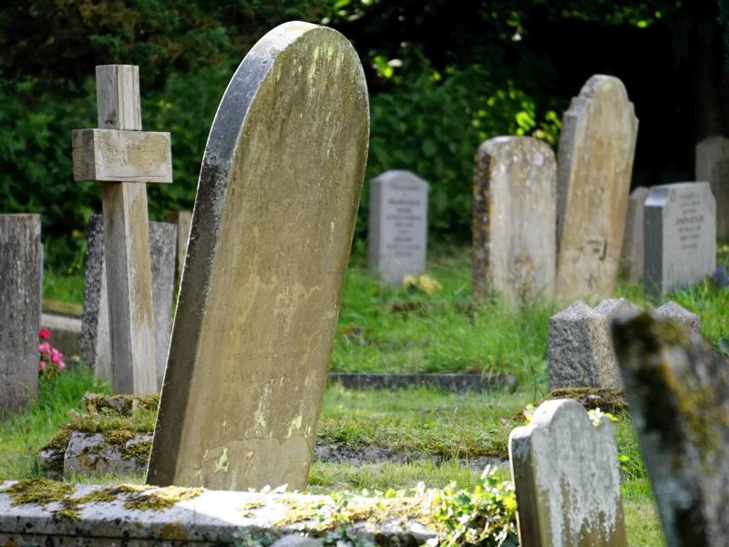 Le cimetière